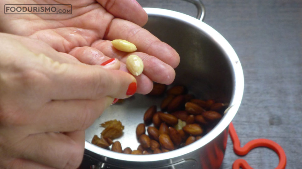 roasted almonds ψητα αμυγδαλα