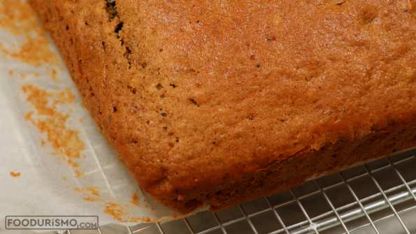 ψημένη φανουρόπιτα στο ταψί