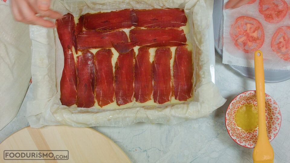 spreading the pastourma