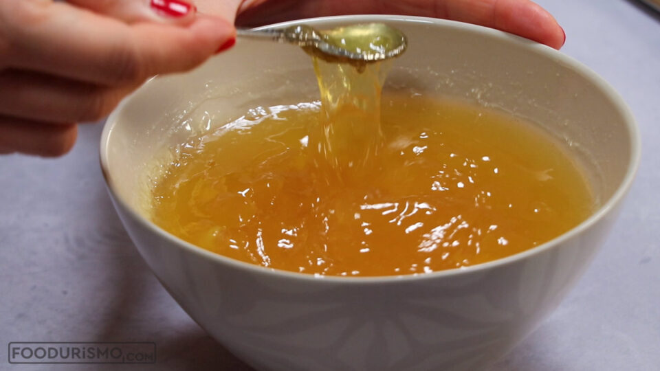 jelly mixture like honey