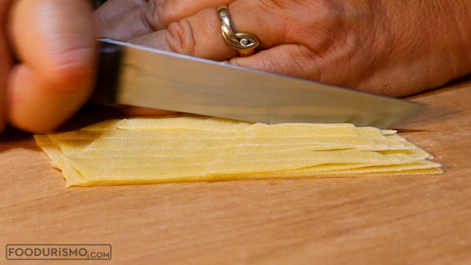 cutting the sheet into hilopites