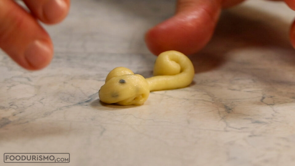 shaping thin biscuit rings