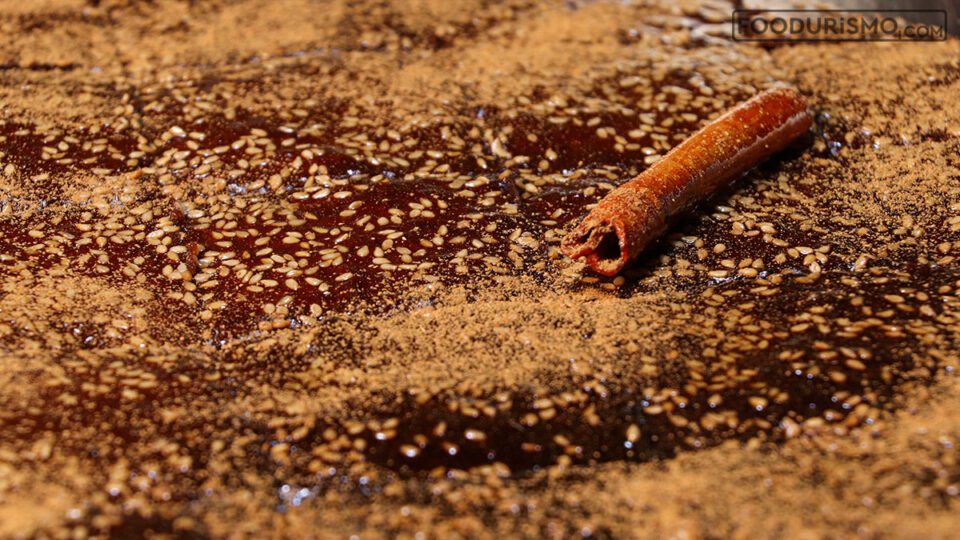 ρίχνουμε κανέλα