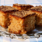 λαγάνα με μέλι Λακωνίας