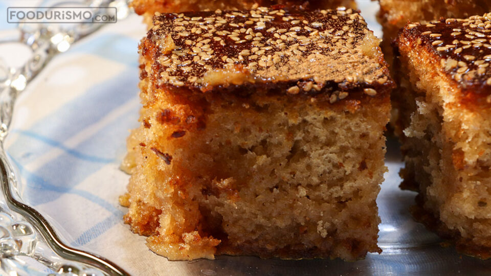 λαγάνα κομμάτια στο πιάτο