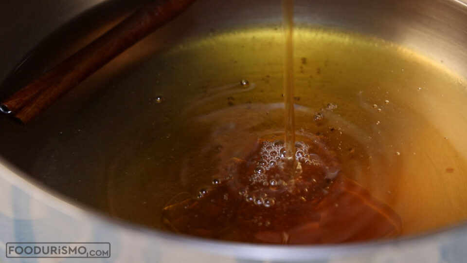 ρίχνουμε μέλι στο σιρόπι