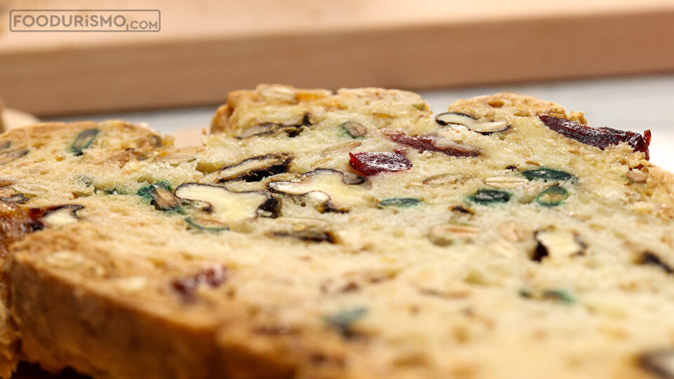 φέτα ψωμί με ξηρούς καρπούς