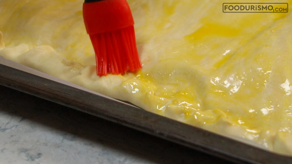 αυγό πάνω στη σφολίατα