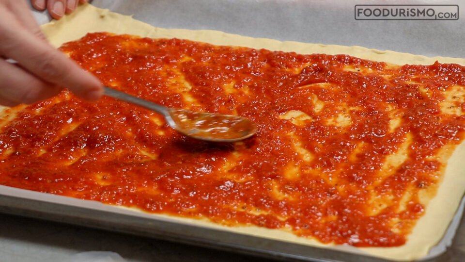 απλώνουμε τη σάλτσα